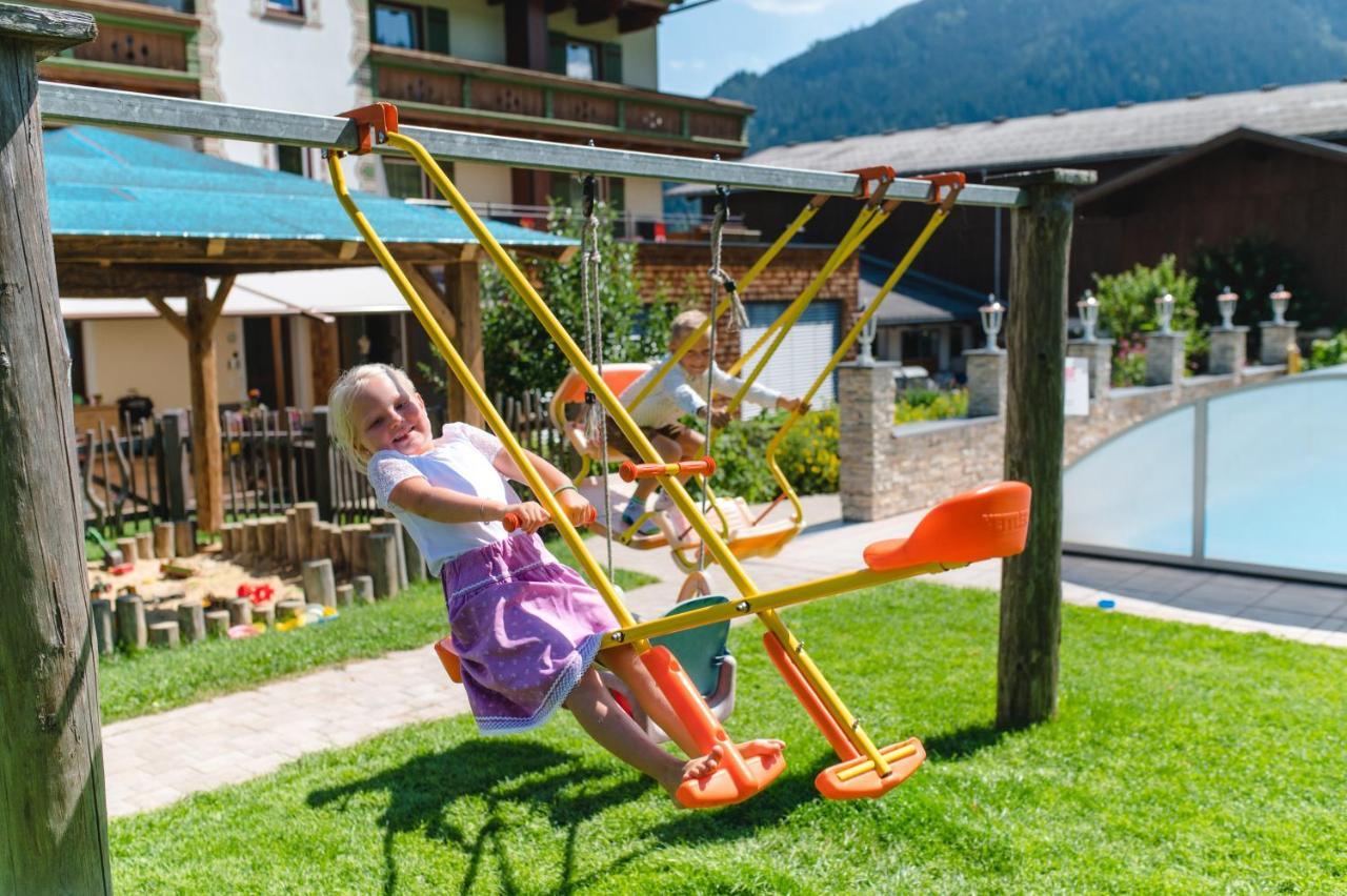 Aparthotel Taxerhof 4*