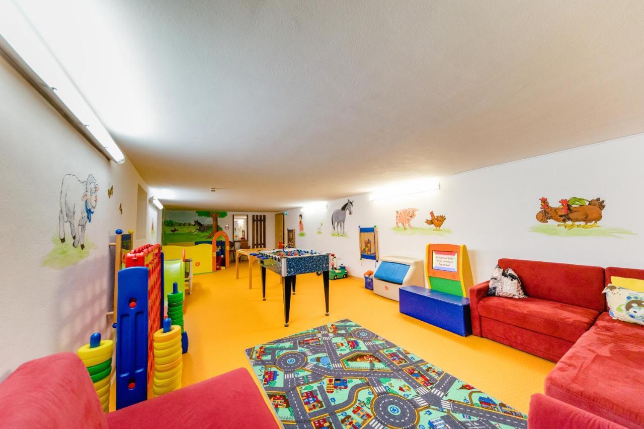 Taxerhof 4*